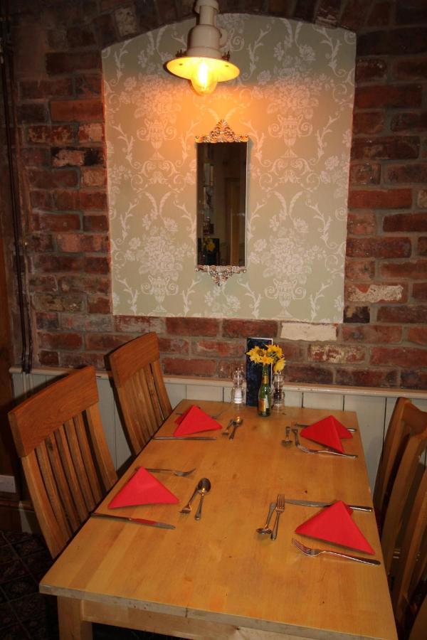 The Clothiers Arms 3* Stroud (Gloucestershire)