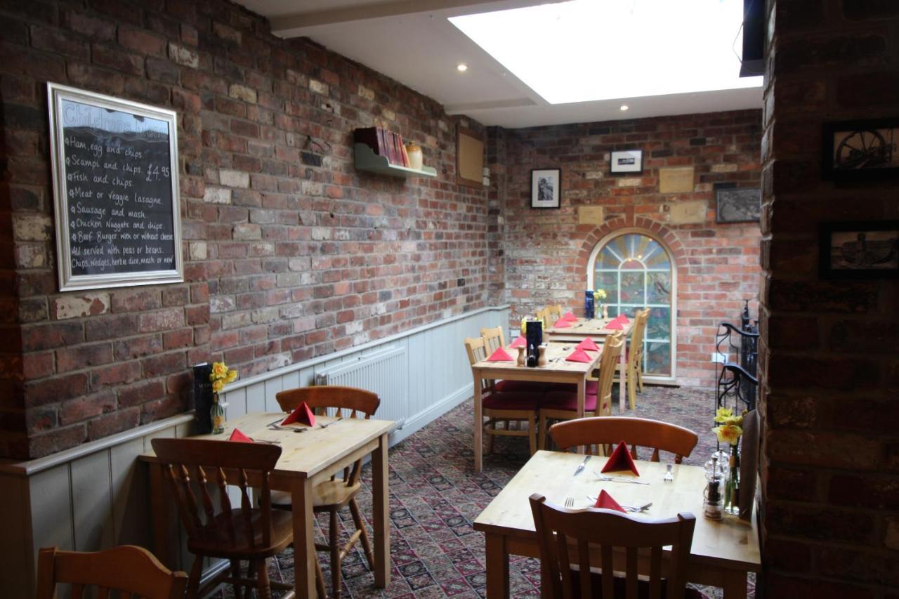 The Clothiers Arms 3* Stroud (Gloucestershire)